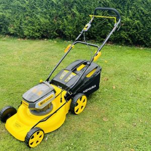 Tondeuse à Batterie 80V Tractée – 46 cm + 2 Batteries
